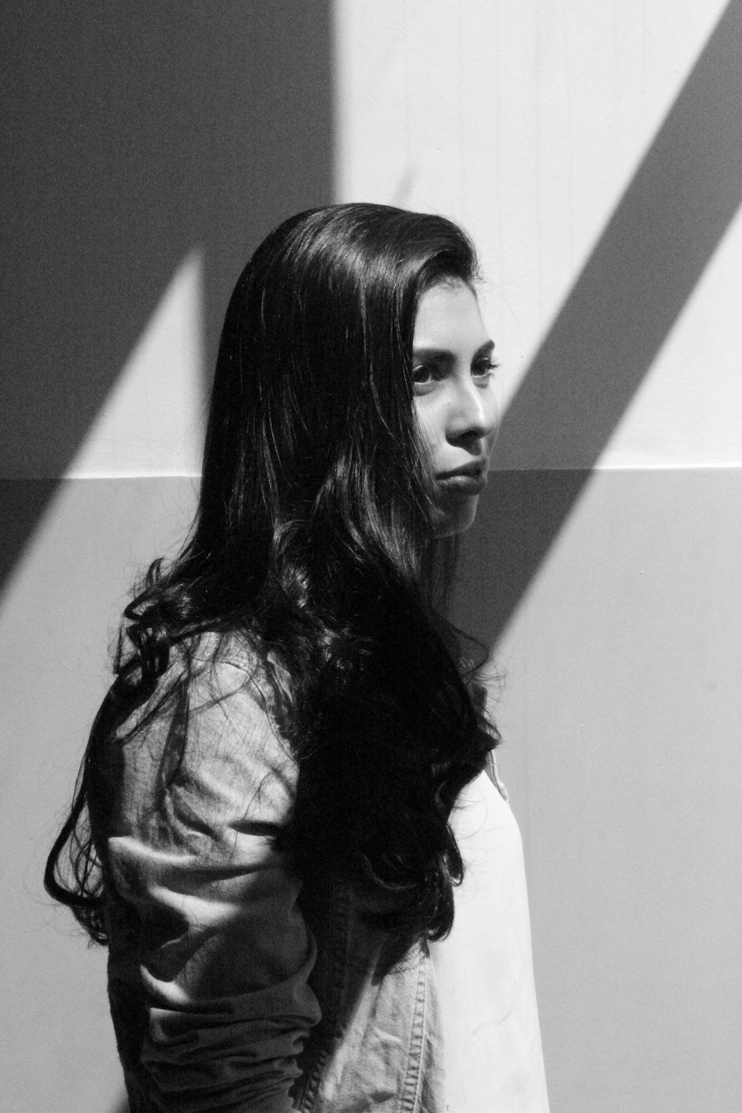 photo-1591132412169-fa19698a045b Feminina 2026: Desvendando o Futuro do Empoderamento e Estilo