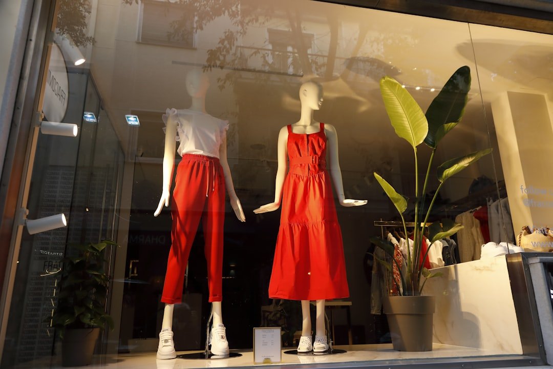 photo-1651333967327-ea7da7234ef5 Feminina 2026: Desvendando o Futuro do Empoderamento e Estilo