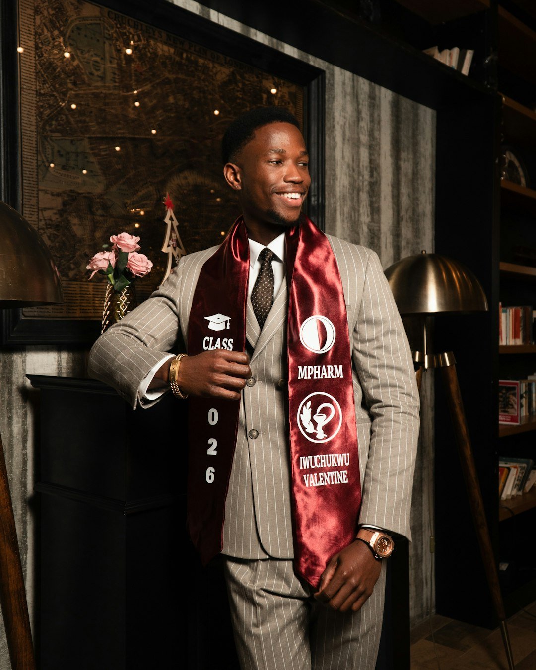 photo-1769107259591-a09a64c8ecf9 Carreira em 2026: Um Guia Definitivo para Profissionais Visionários