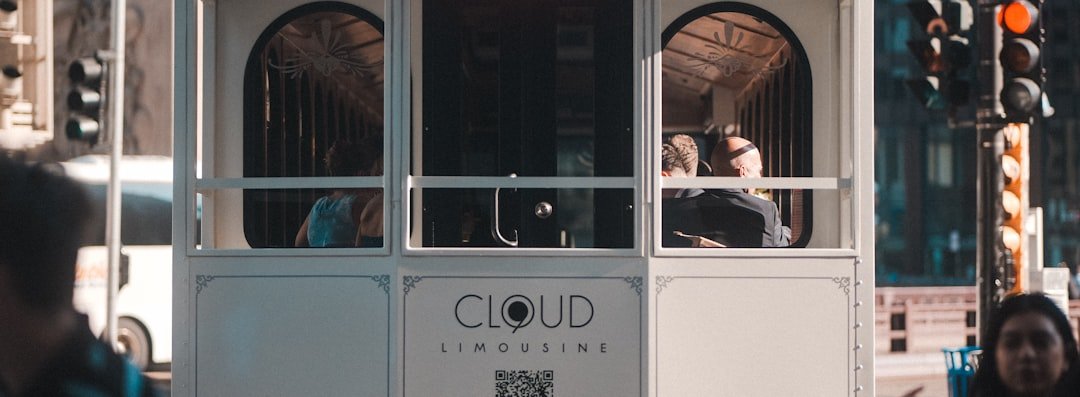 photo-1759683745502-e3149b844ddd Vislumbrando o Futuro da Proteção Digital: Tendências de Segurança Cibernética para 2026