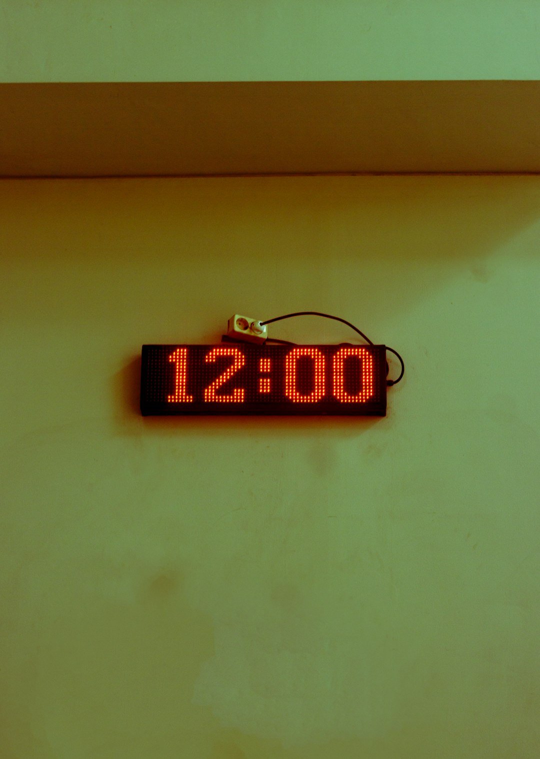 photo-1772122164343-5c6113eb76e6 Ofertas Tech Premium: A Revolução em Aquisições Estratégicas para 2026